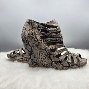 Snake Print Wedges New Without Tags Size 9